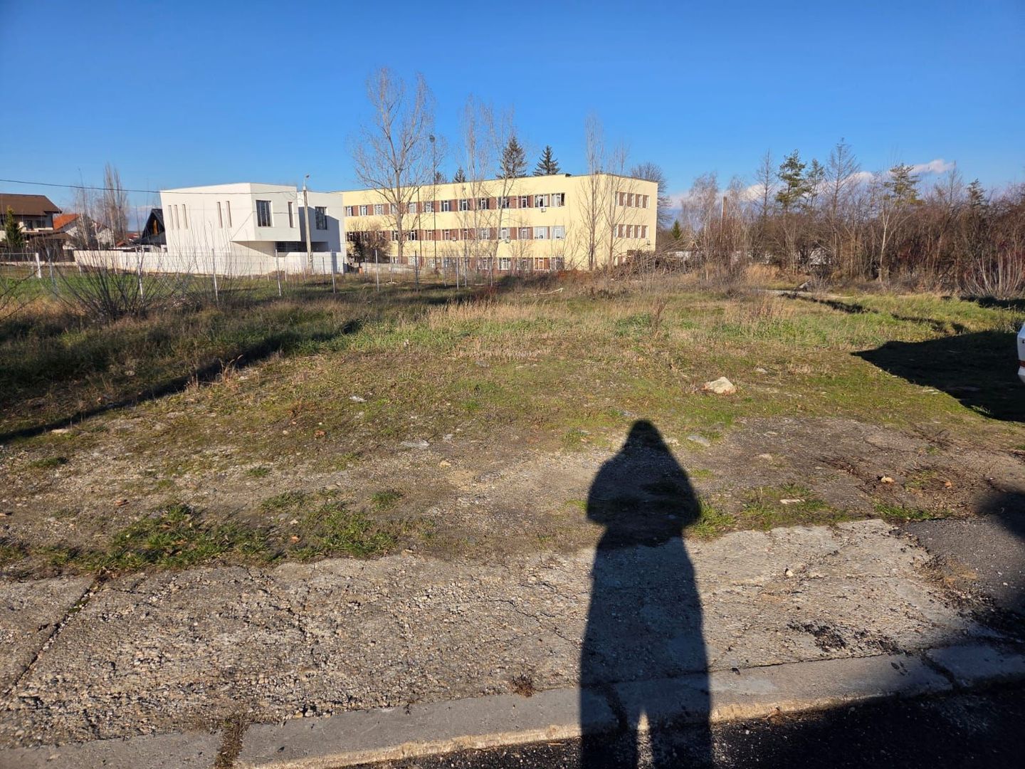 Teren intravilan de vanzare Capitan Cutui - PItesti - Poză 1