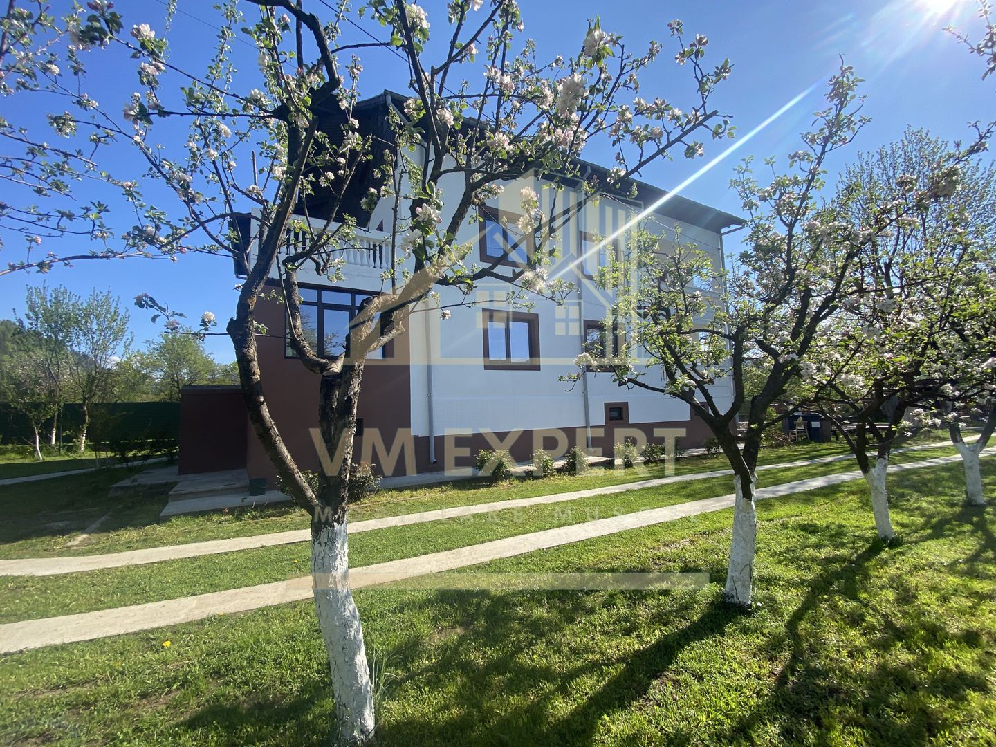 VILA S+P+E-306 MP, TEREN 2078 MP, CAMPULUNG - Poză 1