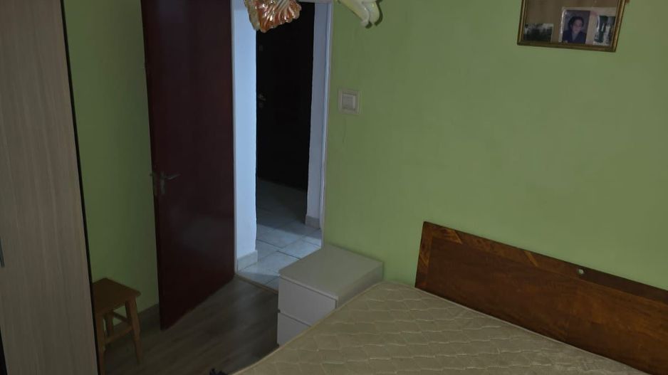 Vanzare ap. 2 camere, 2 balcoane, bloc 85, posibilitate centrala, Titan-Ciucea - Poză 4