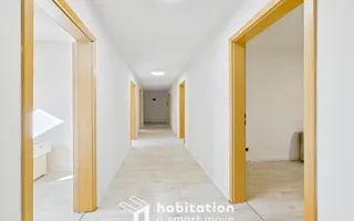 Casă de închiriat în zona Lunei – ideală pentru locuit sau birouri - Poză 19