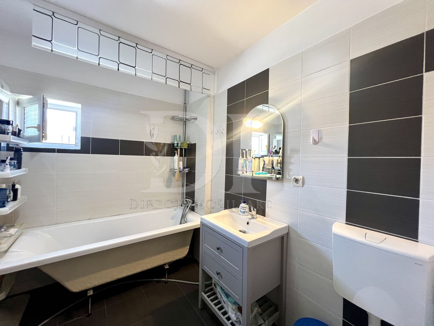 Apartament doua camere decomandate | Doua parcari | Zona Florilor - Poză 15