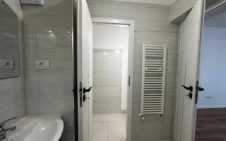 Apartament complet renovat cu scara interioara - Poză 18