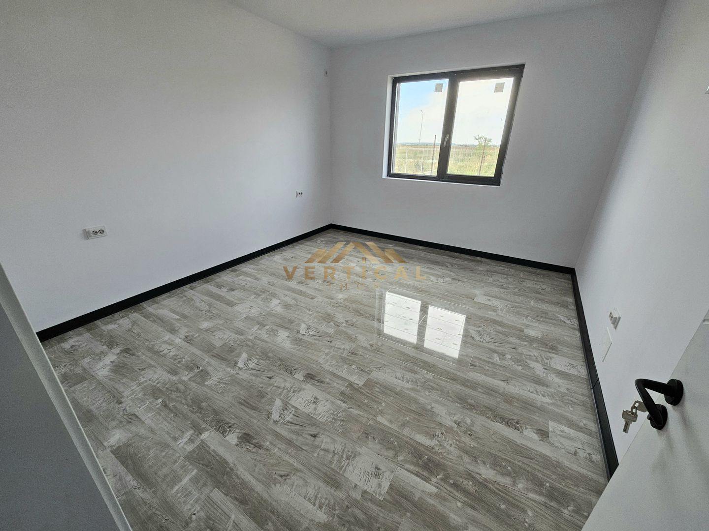 Casa parter 3 camere cu teren 340 mp - com Berceni - Poză 17