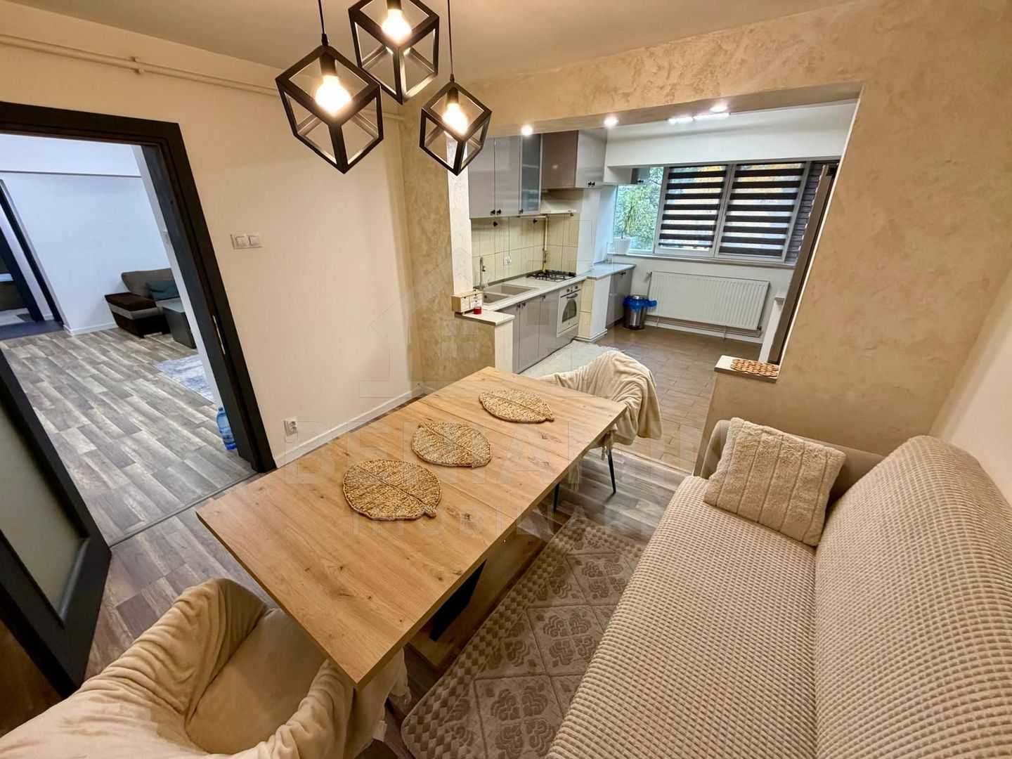 3 camere transformat in 2 - renovat 1 mai etaj 2 cu 2 bai - centrala - Poză 6