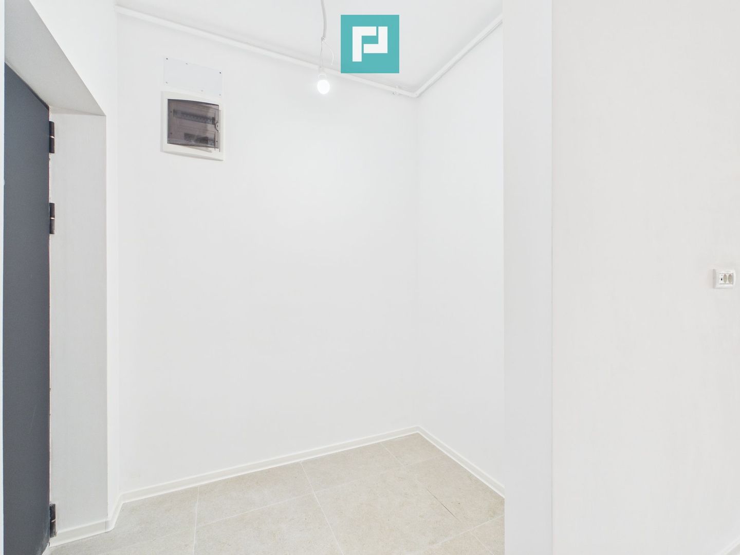 Apartament cu 2 camere şi dressing în Moşniţa Nouă - Poză 6