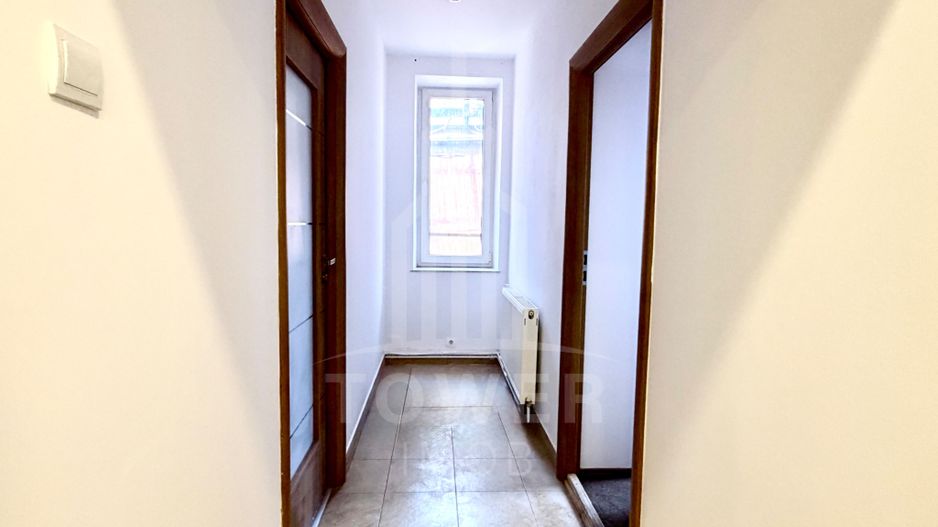 Spațiu de birou central - Poză 12