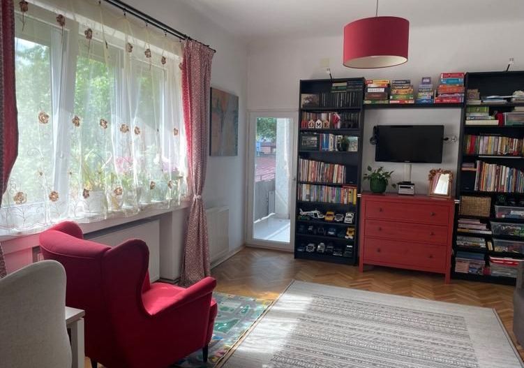 Apartament in vila cu 3 camere, curte proprie si subsol - Andrei Mureșanu - Poză 2