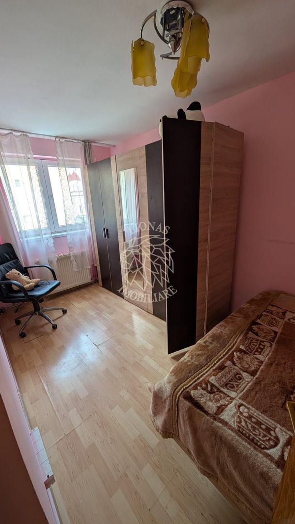 Apartament 3 camere 60 mp-etaj 3-mobilat, utilat complet-Decebal - Poză 4
