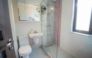 VILA MOBILATA si UTILATA- jacuzzi piscina incalzita - Poză 18