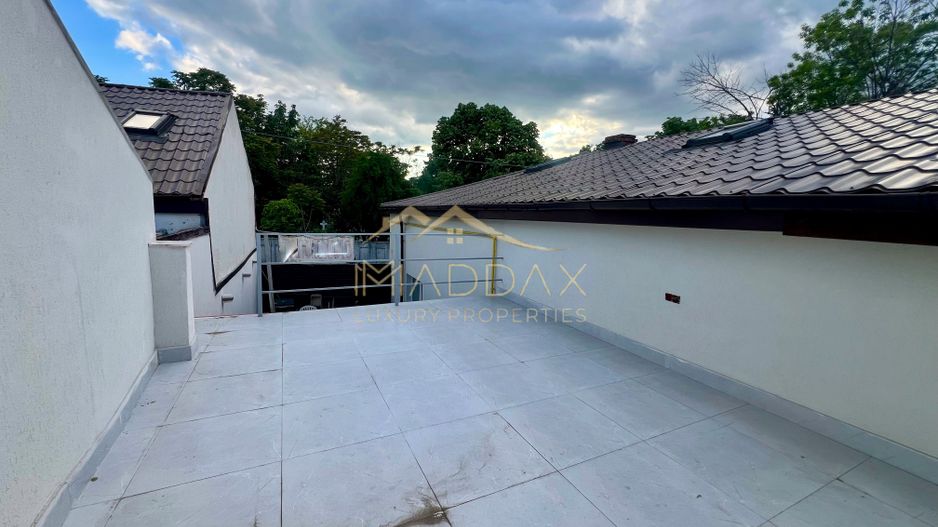 Casa **8 camere** // Domenii - Poză 32