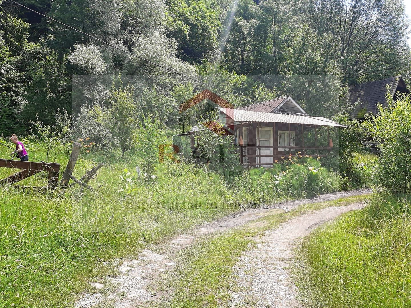 Casă individuală 6 camere de vânzare Brăduleț Argeș Complex Cabane - Poză 25
