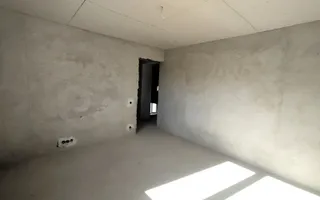 CASĂ CU 2 NIVELE – 136 m² | 4 DORMITOARE | 7 ARI ANENII NOI - Poză 17