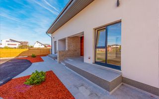 Vila ECO-Smart Otopeni, langa parc, curte mare | 0% comision - Poză 1