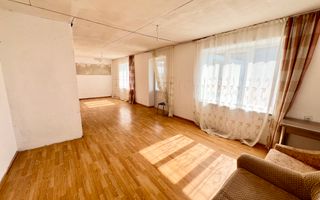 Casa în centrul or.Ialoveni - Poză 13