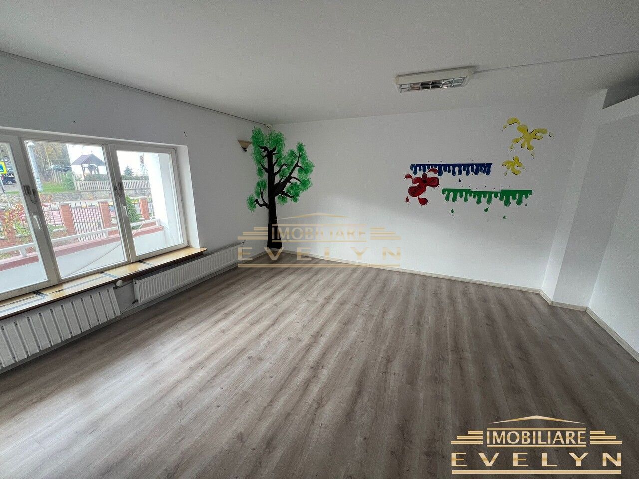 Cladire Comerciala De Vanzare, Zona Bld. Mihai Eminescu, Pret 690000 Euro Negociabil - Poză 4