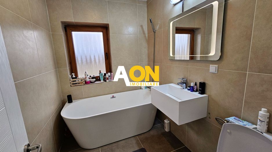 Casa 4 camere, garaj, mobilata, utilata, 311 mp teren, Alba-Micesti - Poză 12