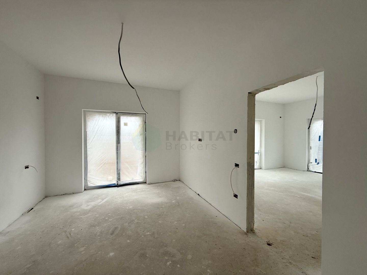Casa 4 camere pe parter-Tunari | Teren 400 mp - Poză 11