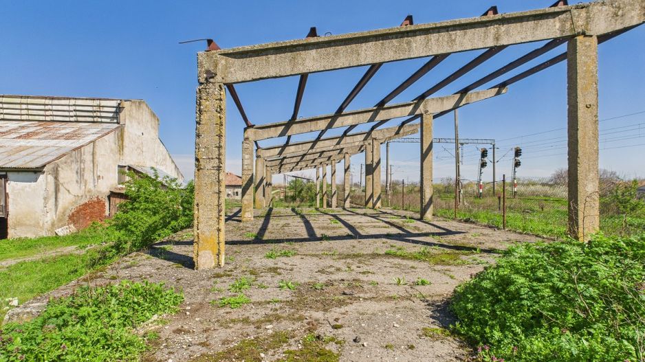 Spațiu industrial, rampă și acces la calea ferată - Poză 8