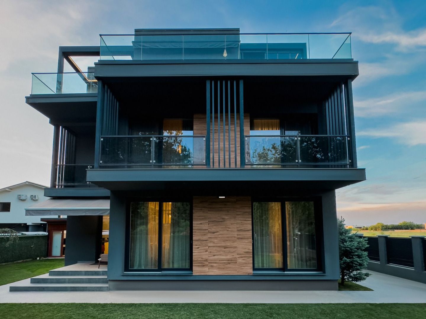 Vila moderna I Tunari - Poză 1