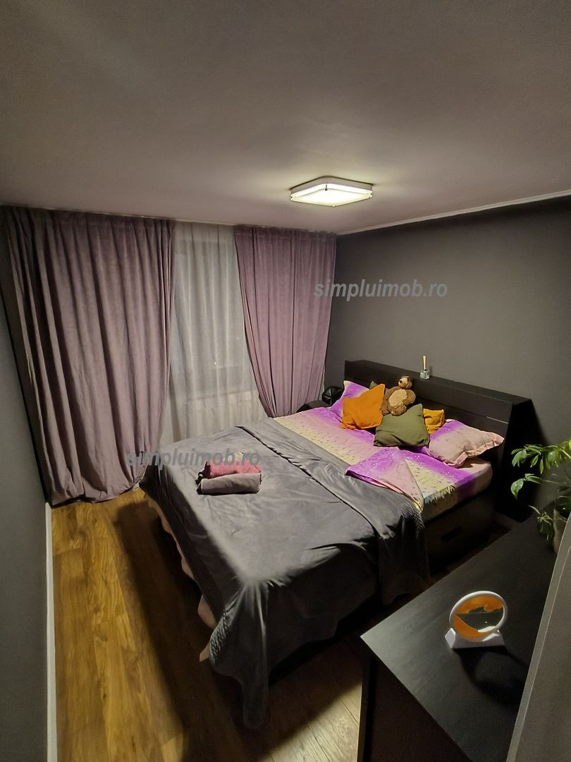 Oltenitei 2 camere decomandat sector 4 - Poză 3