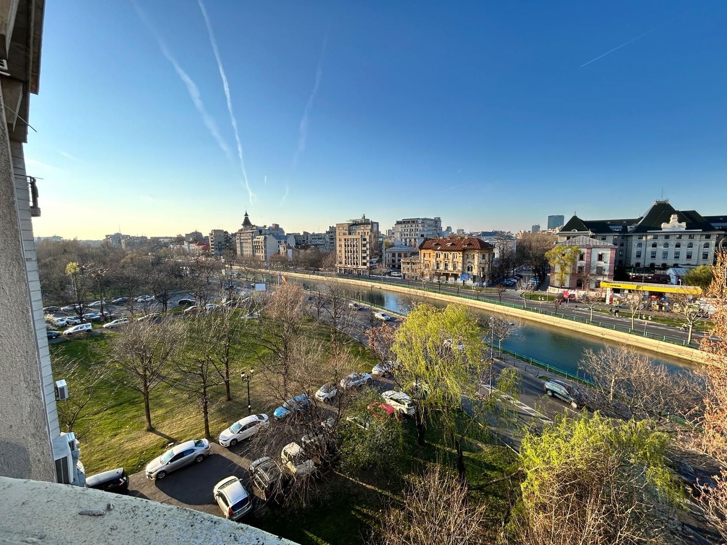 Apartament 4 camere Piata Constitutiei - Poză 1