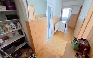 Liber, de vanzare apartament 3 camere Valea Lupului Iasi, baie cu geam - Poză 17
