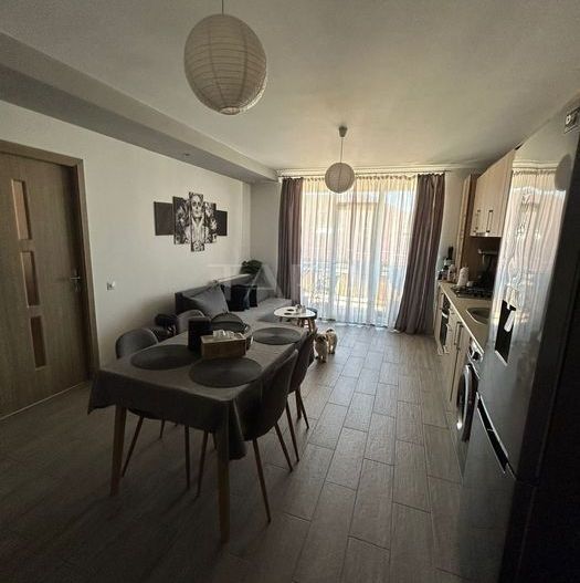 Apartament cu 3 camere, parcare inclusă, etaj 3, imobil nou. - Poză 1
