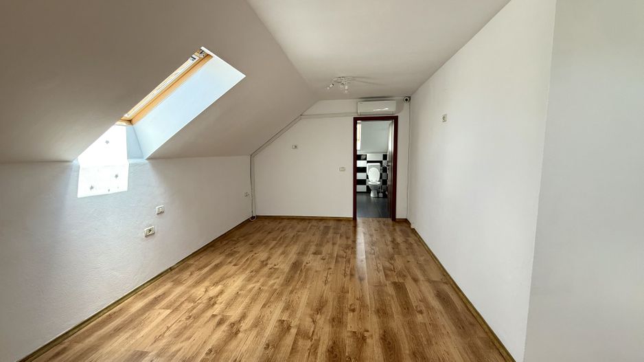 IMOBIL CU MULTIPLE DESTINATII - Poză 8