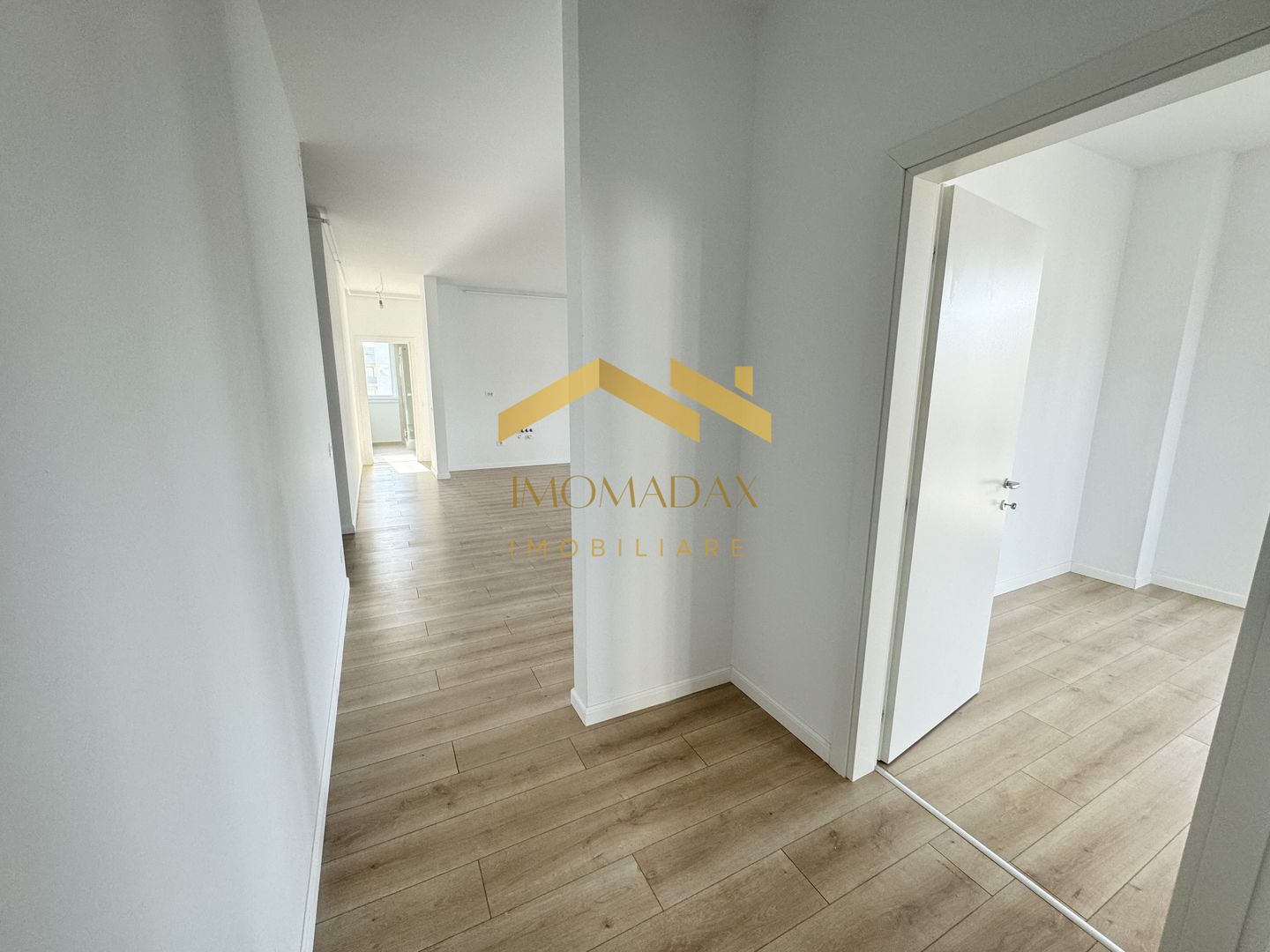 Aradului-3 camere-Terasa - Poză 7