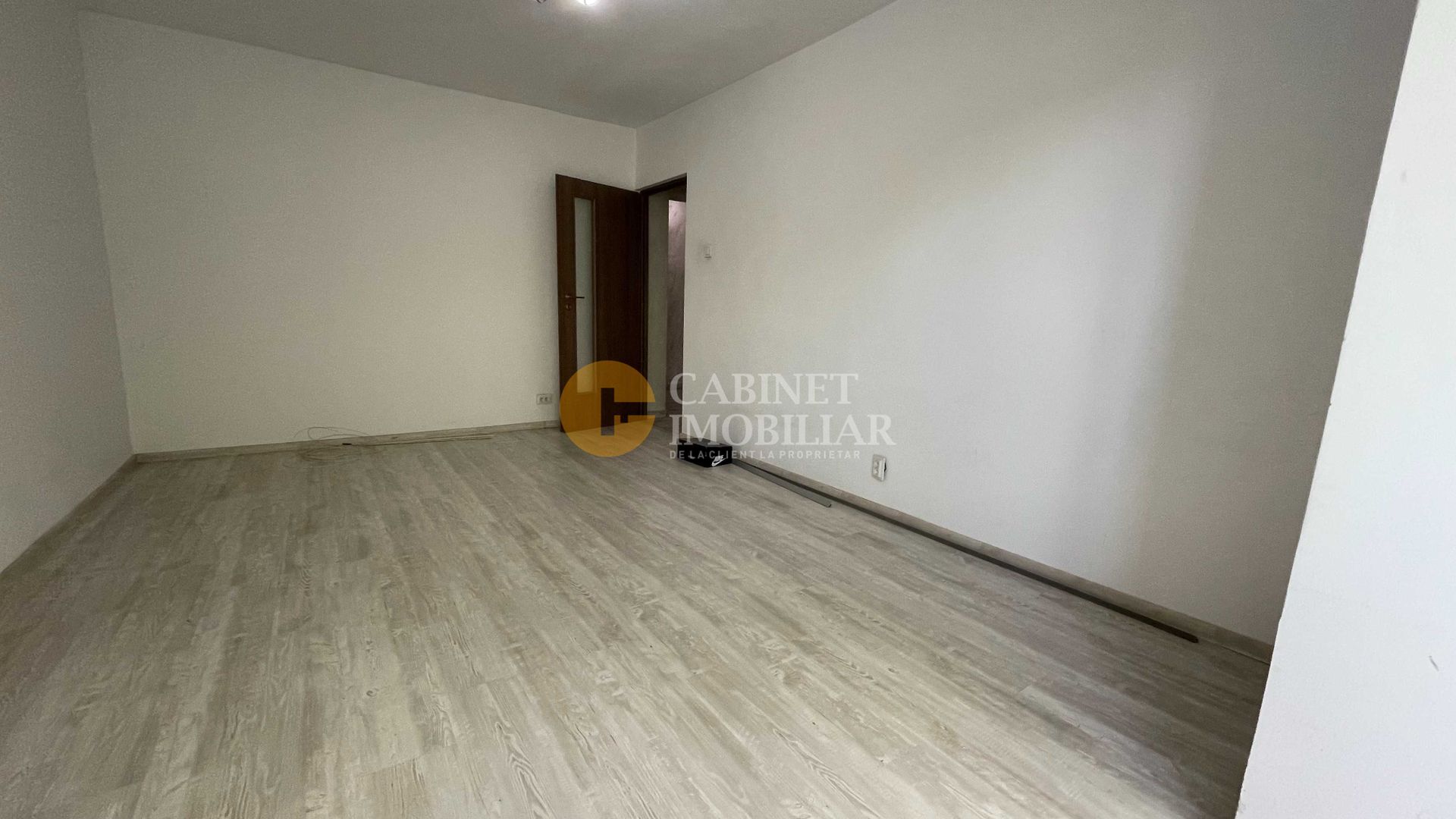 Apartament 3 Camere Decomandat Nicolina Prima Statie - Poză 6