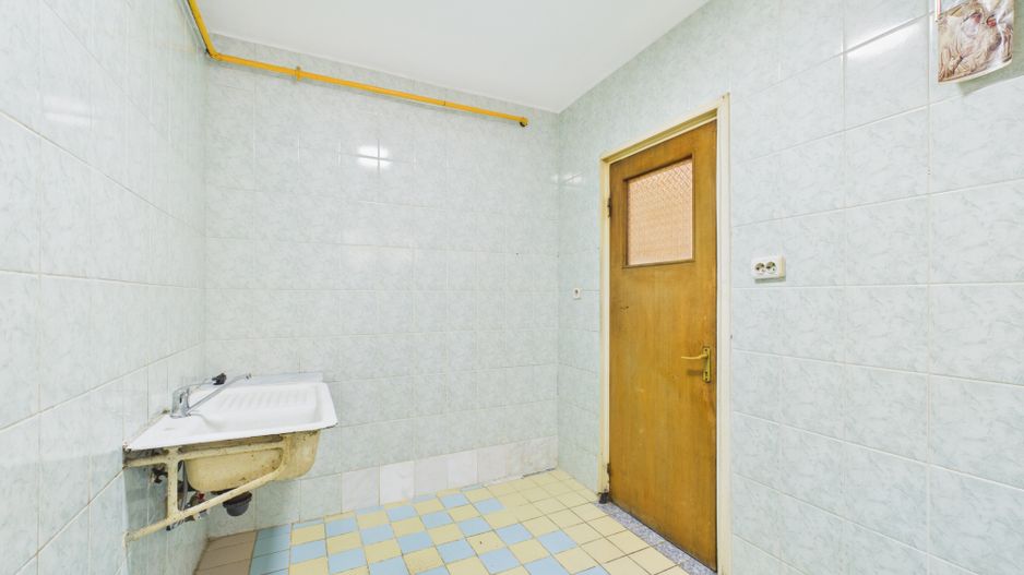 Apartament cu 3 camere de vânzare în zona Giurgiului - Poză 12