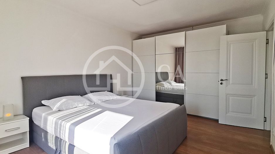 Apartament de inchiriat cu 3 camere in zona Dacia , Oradea - Poză 1