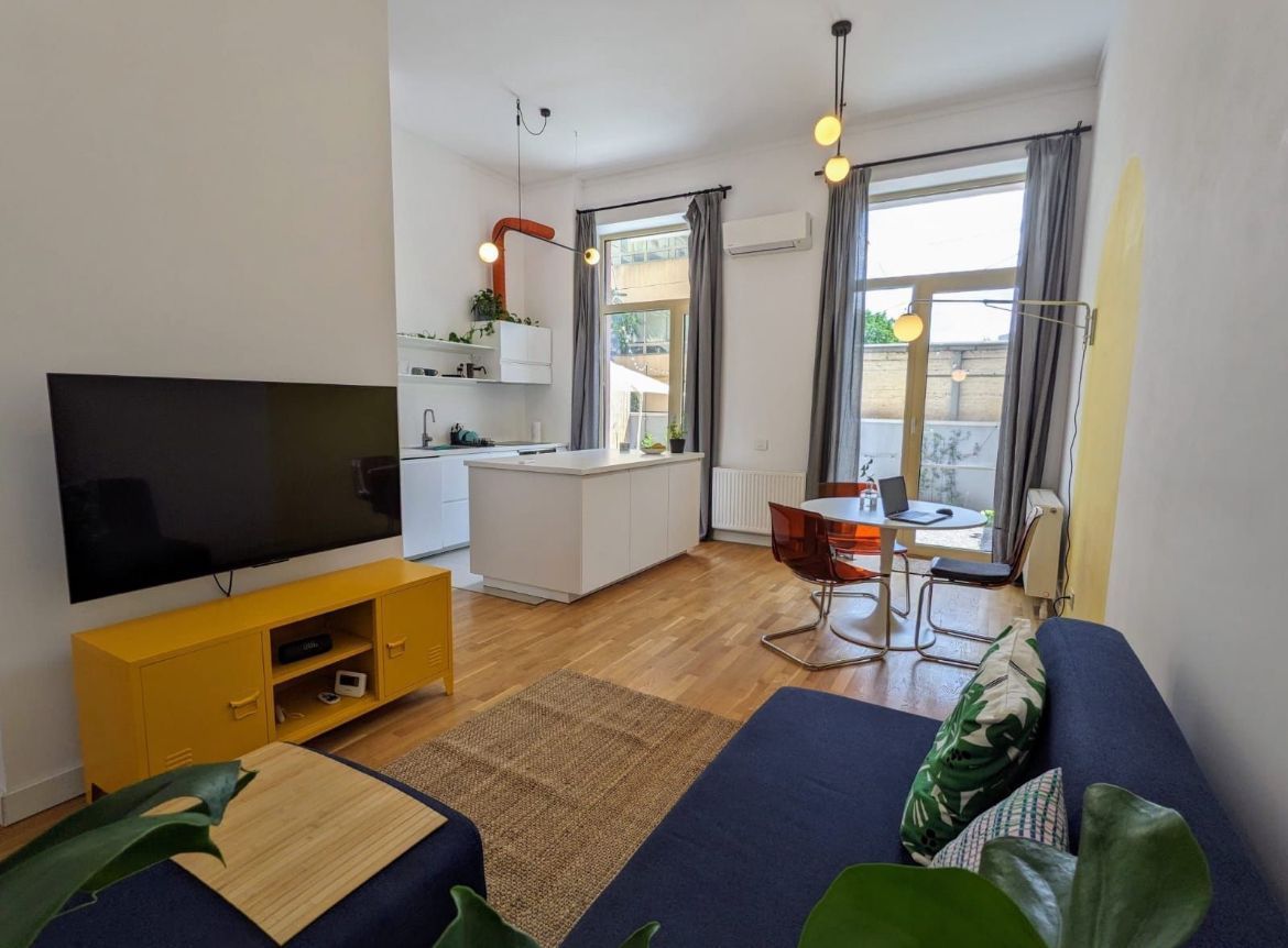 AP. 2 CAMERE BUCURESTII NOI - CURTE 52 MP, CENTRALA PROPRIE, PARCARE - Poză 1