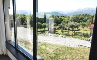 Pensiune 600 mp an 2023 si casa 130 mp teren 4600 mp zona V. Avrigului - Poză 4