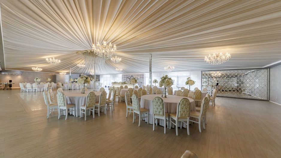 Complex HoReCa functional – 13.000 mp, venituri active, 15 km Timisoara - Poză 5