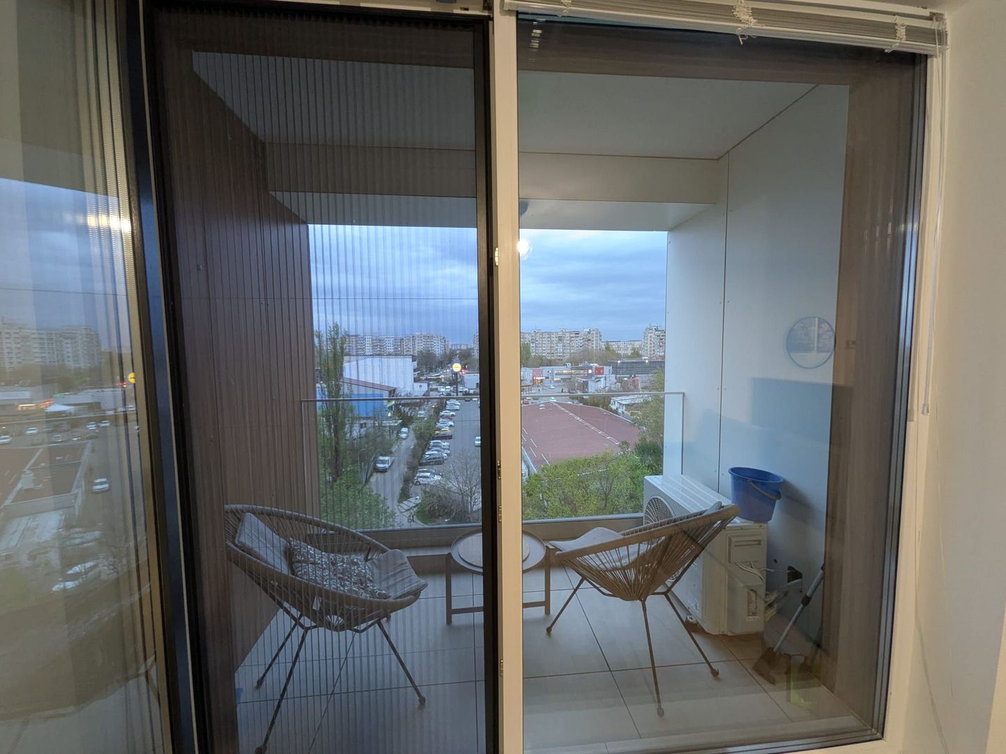 AP. 2 CAMERE- REGIE, BLOC NOU, CENTRALA PROPRIE, METROU 10 MINUTE - Poză 7