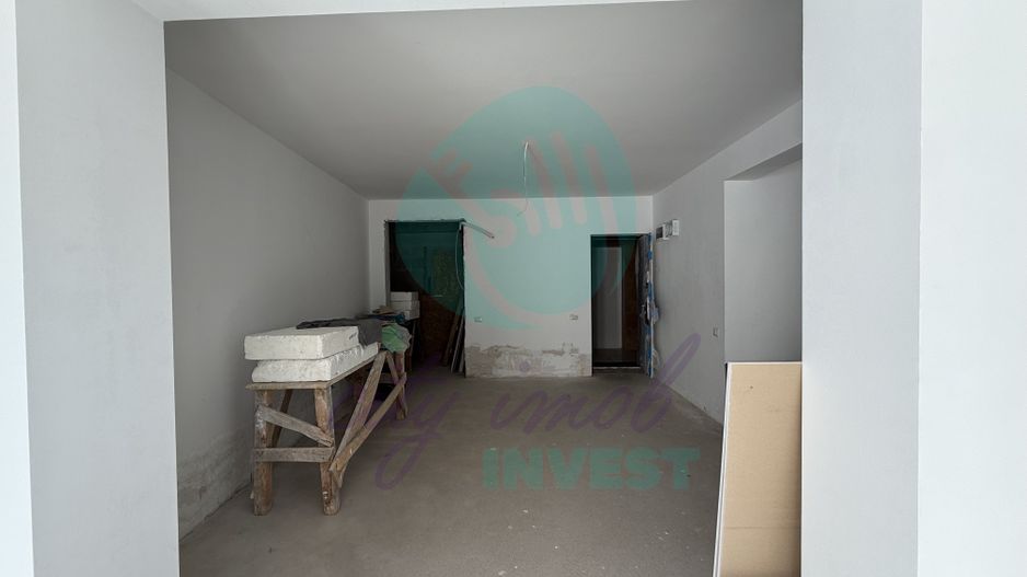 Apartament cu o curte generoasa de 60 mp - Poză 5