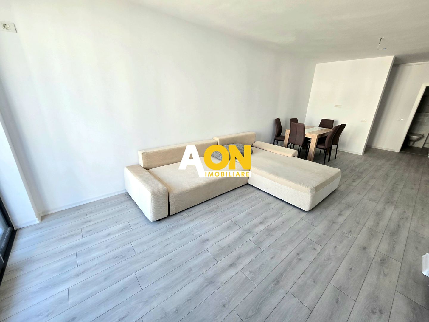 Apartament cu 3 Camere, Bloc Nou, Prima Închiriere, Zona Centru - Poză 2