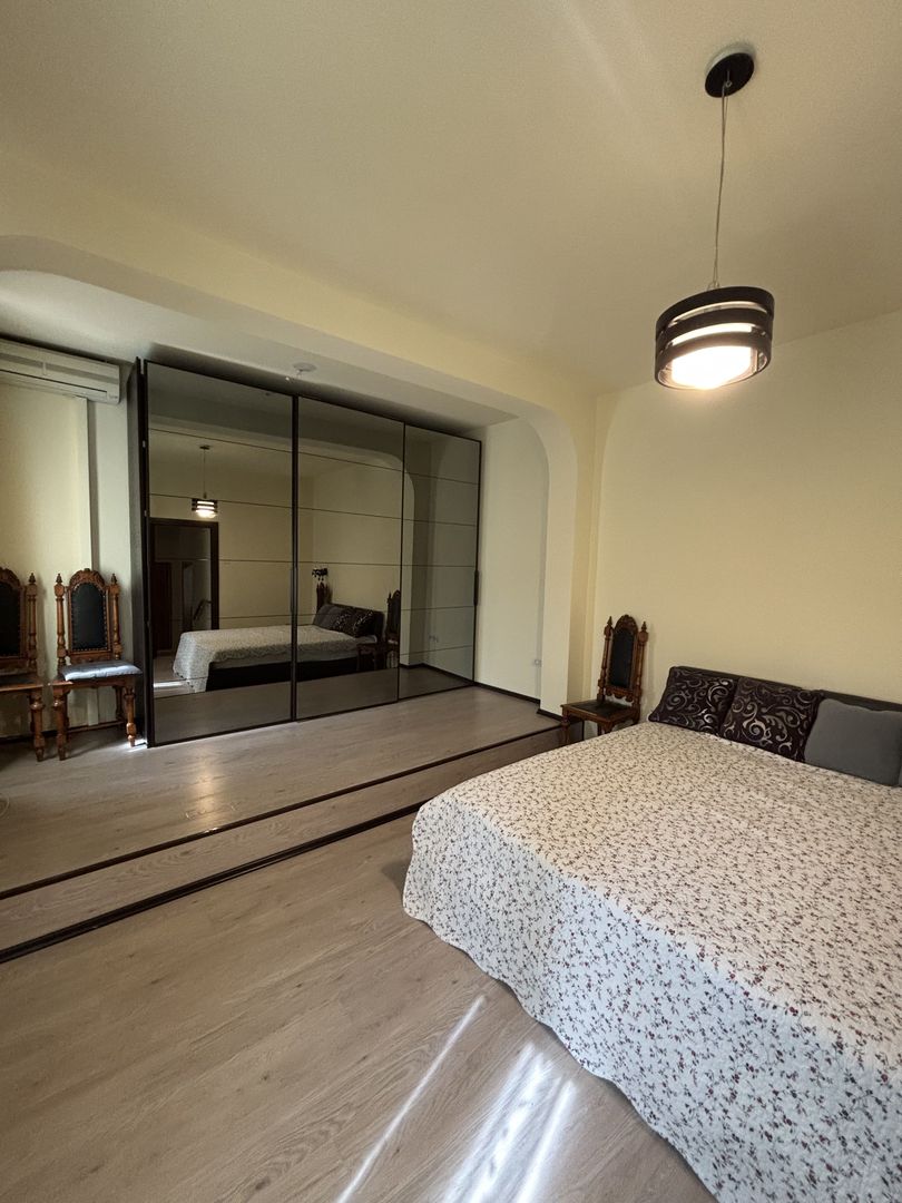 Apartament privat la casa la 5 minute de Piața Victoriei - Poză 43