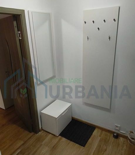 Apartament 2 camere, Podu Roș, etaj 1, renovat - Poză 3