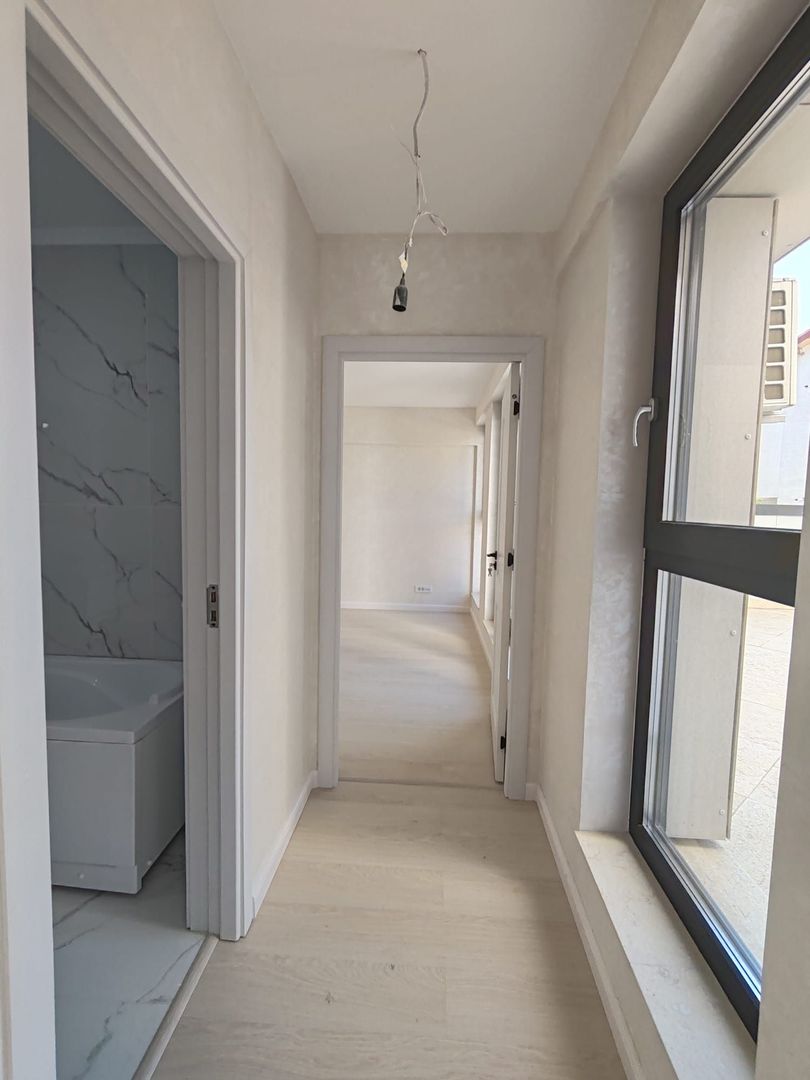 Apartament 2 camere cu terasa incalzita-84mp-145000euro- Pacurari - Poză 4