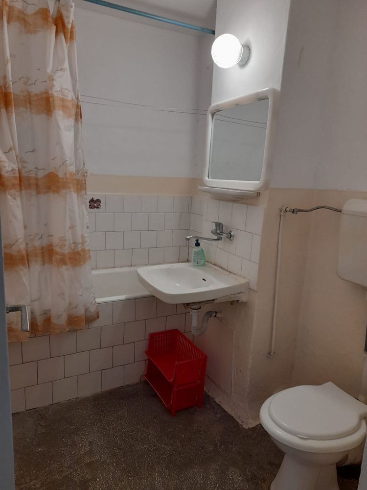 Apartament 3 camere 2 băi pe drumul careiului - Poză 5