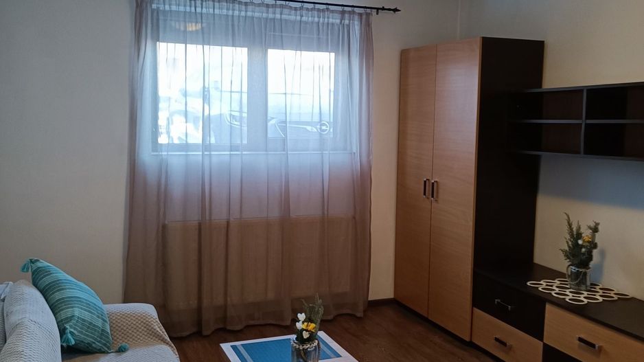 APARTAMENT MOBILAT 2 CAMERE / PACII / MILITARI - Poză 1