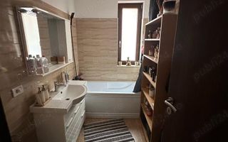 2 cam Giroc intrare  apartament LUX - Poză 8