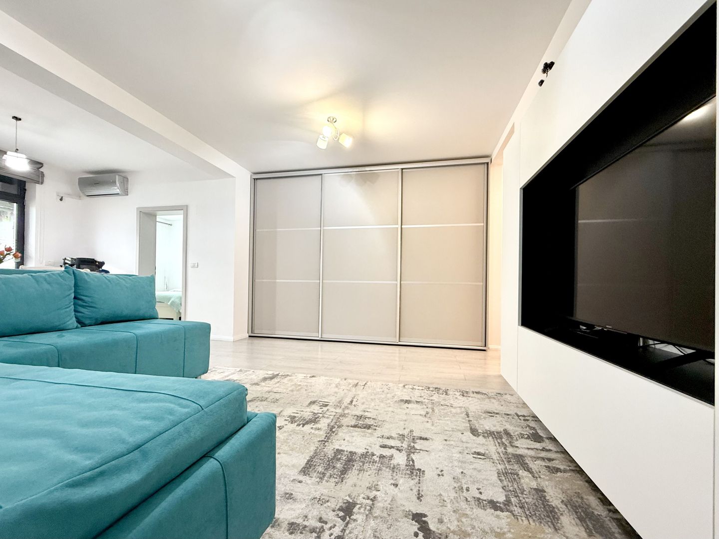 Apartament modern cu 2 camere în Dumbrăvița - 2 locuri de parcare - Poză 2