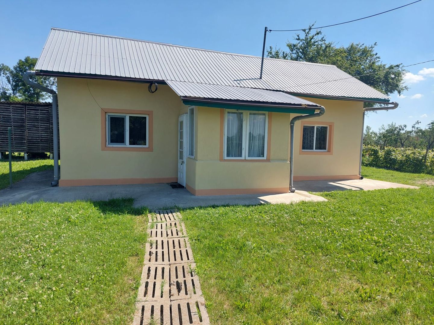 Vanzare casa deosebita, Suseni, Arges - Poză 2