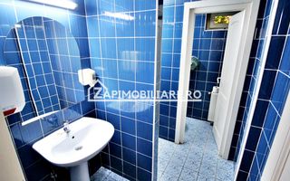 Pensiune aproape de centru,10 camere,13 băi,1 restaurant - Poză 8