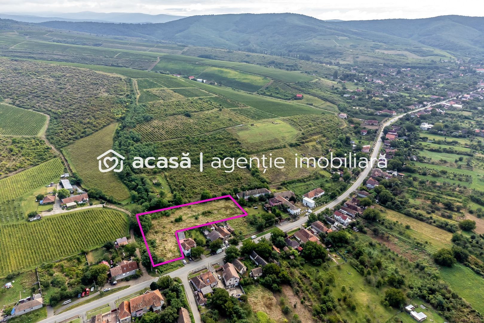 Teren de vis în Ghioroc! Stațiunea supranumită ”Litoralul Vestului” - Poză 7