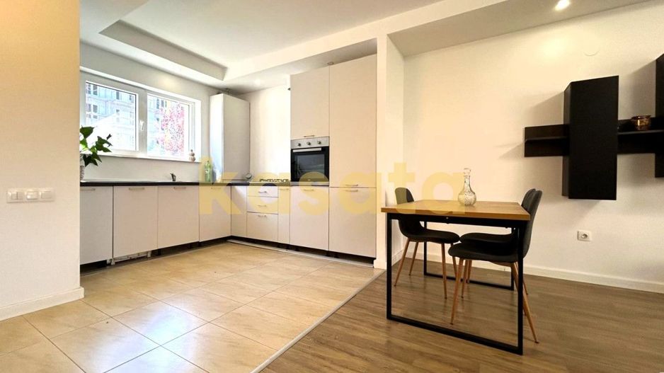 VILA P+1+M I 3 CAMERE I 3 BAI I CURTE MARE I COSMOPOLIS I MOBILAT SI UTILAT - Poză 6