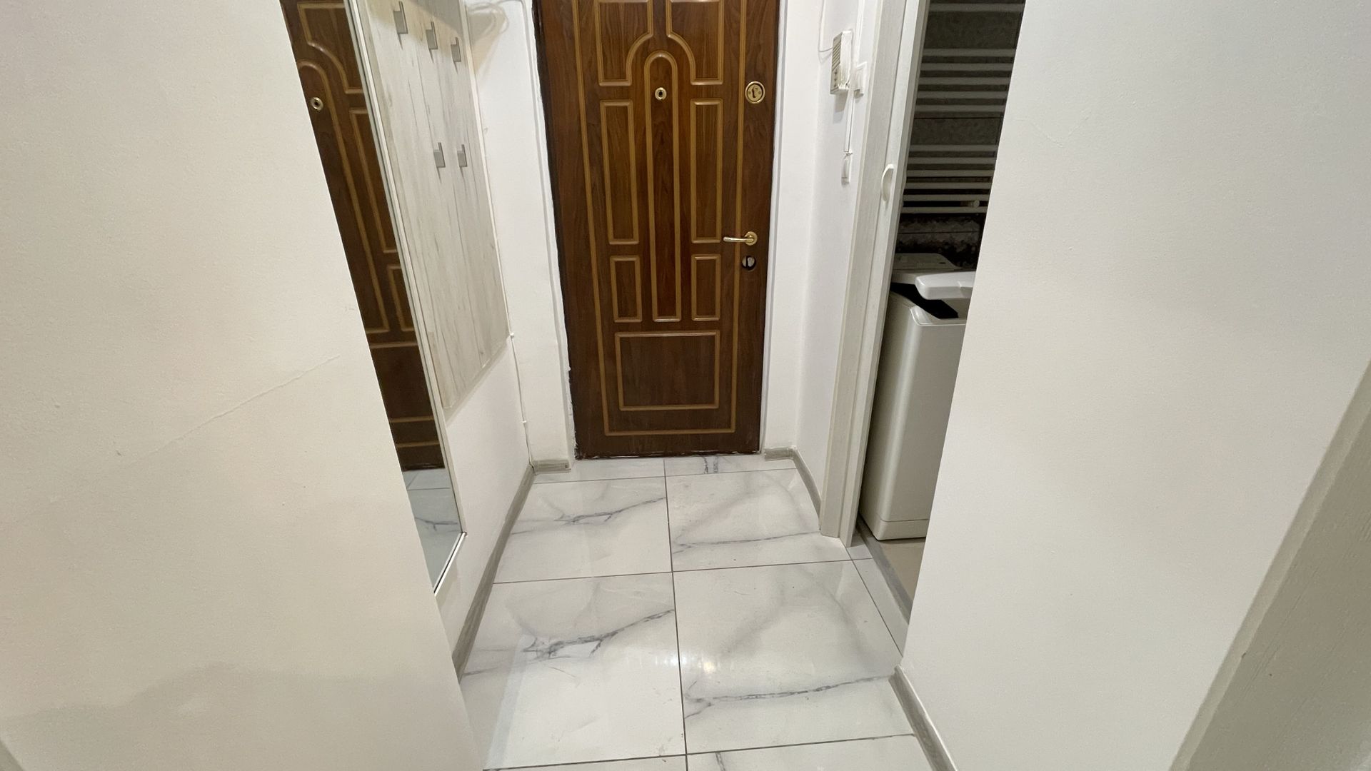 Apartament cu doua camere in zona Gh.Lazar - Poză 7